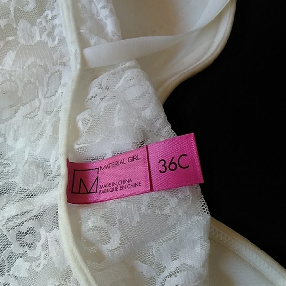 Bundle  of 3  Bobbie  Brown  Wristlet  36c Cami - Picture 3 of 4